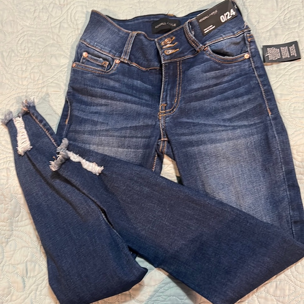 Kendall and Kylie jeans size 0/24